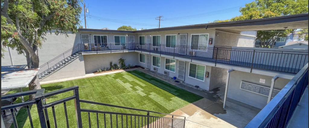 Courtyard of a Southern California multifamily property
